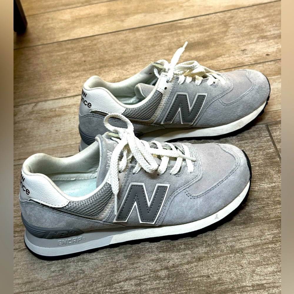 New Balance 574 Men’s sneakers grey, size 7